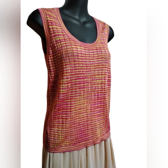 Missoni | Valentino S.P.A | Luxury High End Vibrant Pink And Gold Space Dye Top - Picture 8 of 14